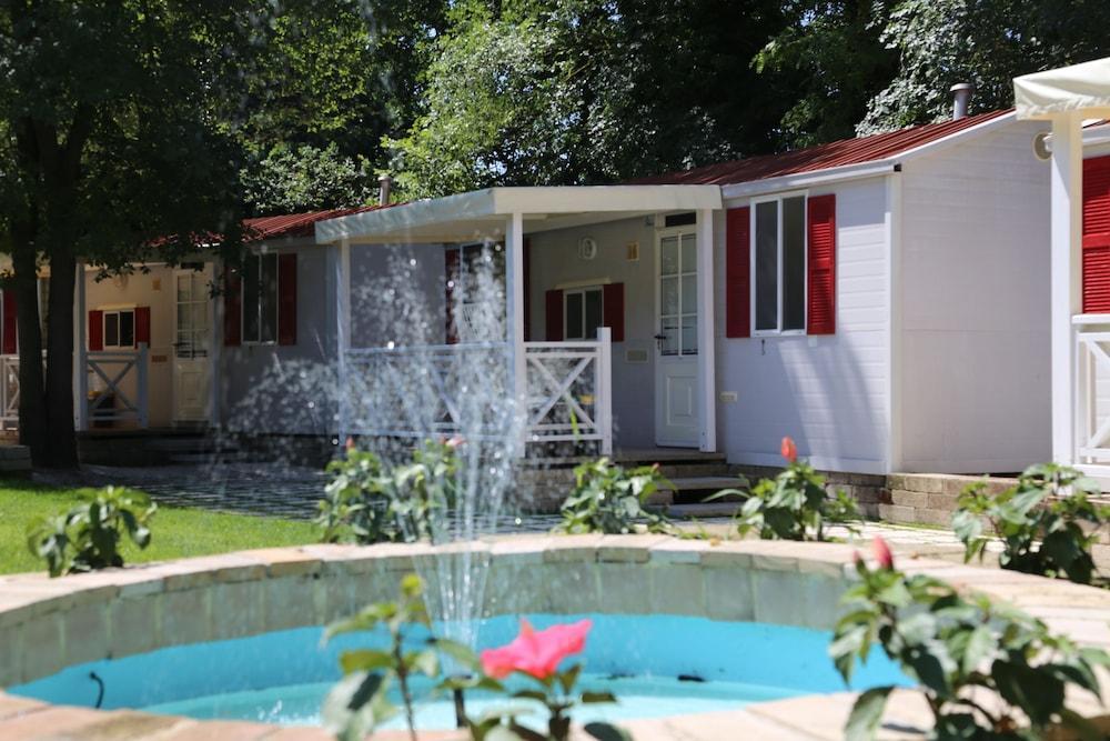 Garden Village Sirolo